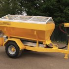 1.6m or 2.5m Towed Spreader 1.6m or 2.5m Towed Spreader